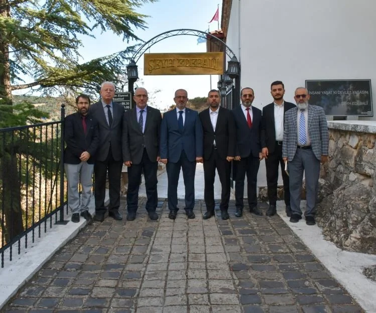 Bilecik’te Şeyh Edebali Türbesi’nde Kur’an-I Kerim tilavet edildi