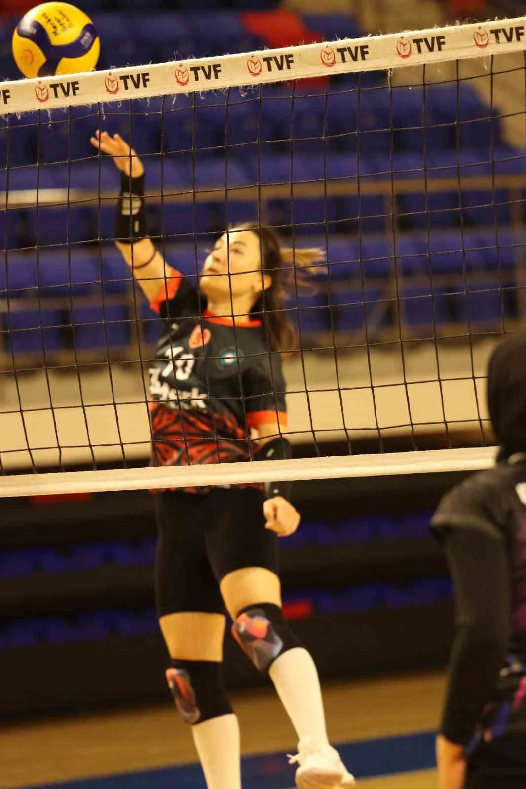Niğde’de kadınlar voleybol turnuvasının şampiyon belli oldu