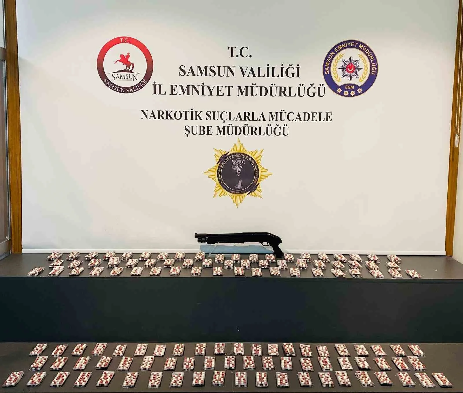 Samsun’da 4 ayrı operasyonda 117 bin 646 sentetik ecza ele geçirildi