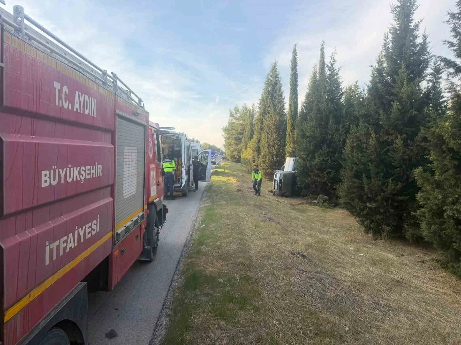 Aydın’da otomobil devrildi: 2 yaralı