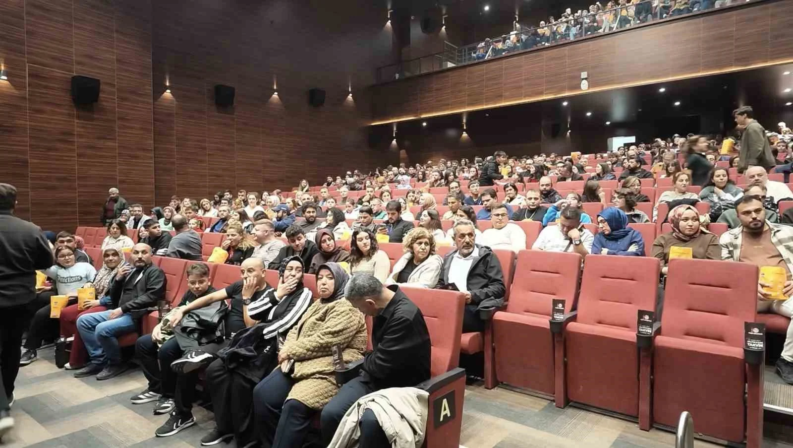 ’Hasip ile Nasip’ filminin galası Bor’da gerçekleştirildi