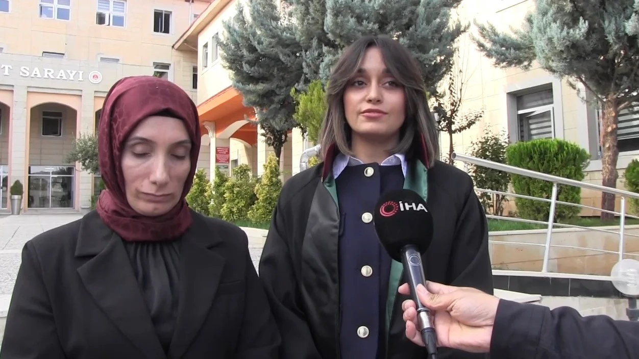 Siirt’te Mekiye Akyel davasının ilk duruşması görüldü: Sanık yakınları mahkeme salonundan çıkarıldı