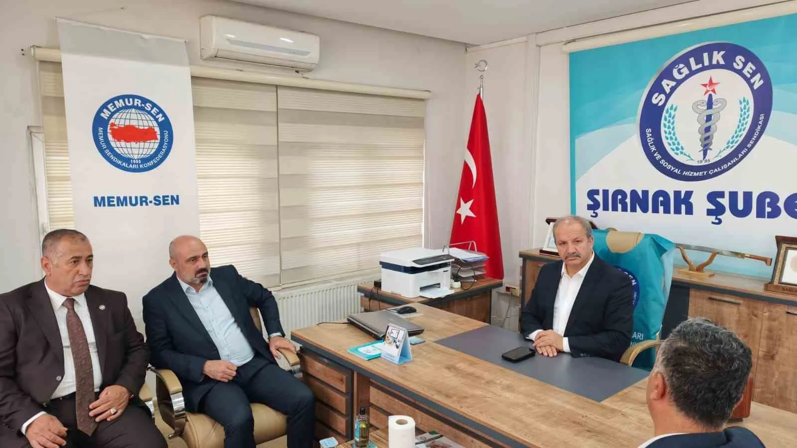 Sağlık-Sen Genel Başkanı Doğan Şırnak’ta sağlık çalışanlarının sorunlarını dinledi