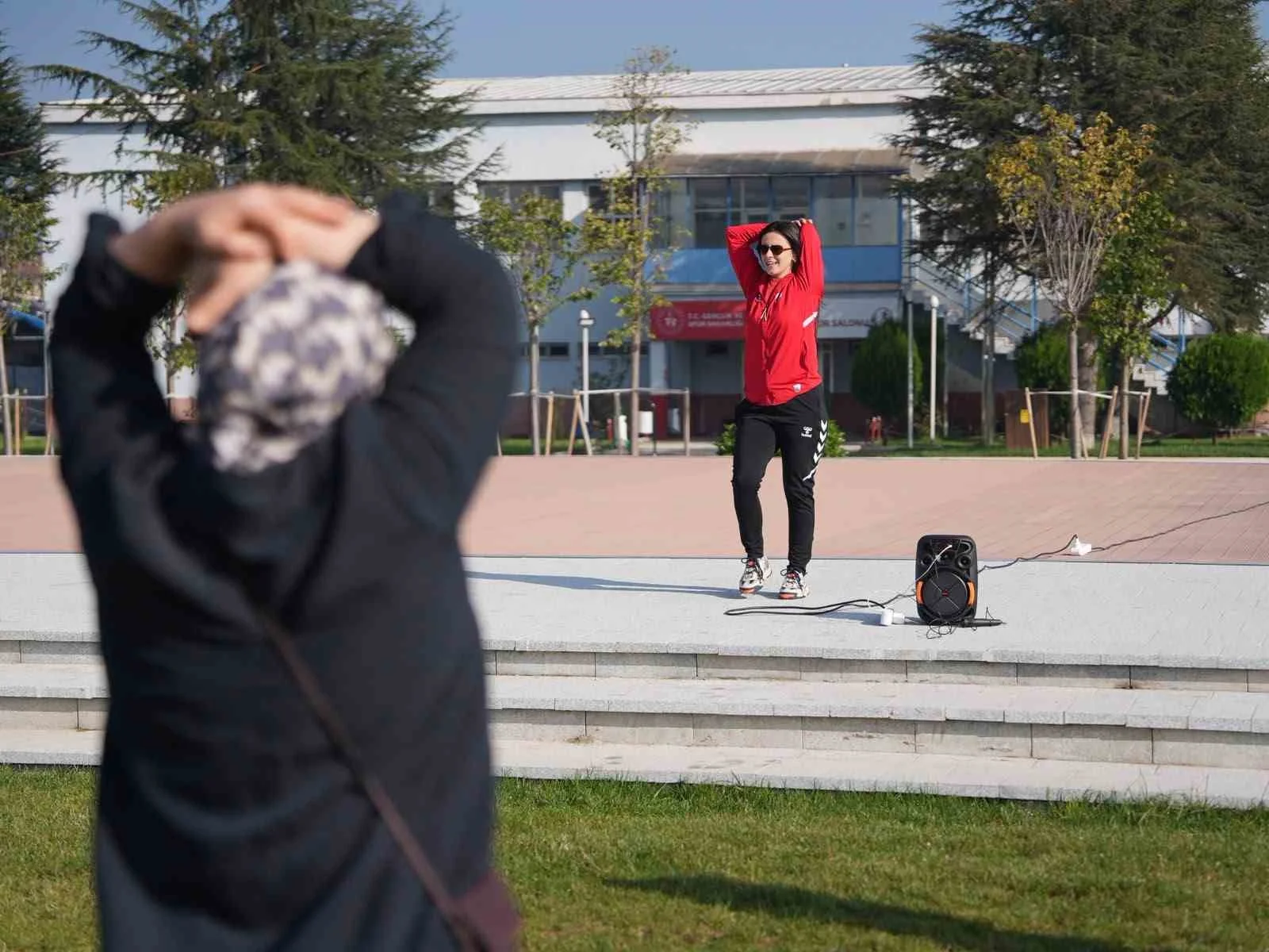 Düzce’de çocuklar okula, anneler spora projesi başladı