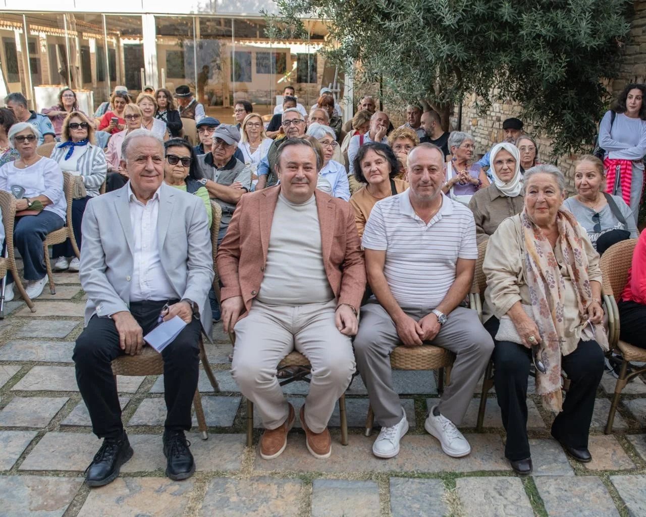 Kuşadası’nda Hatırlayan Mahalle Günleri zeytin temasıyla başladı