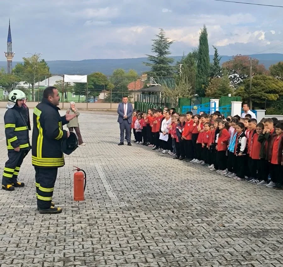 Hisarcık’ta öğrencilere Afet Farkındalık eğitimi verildi