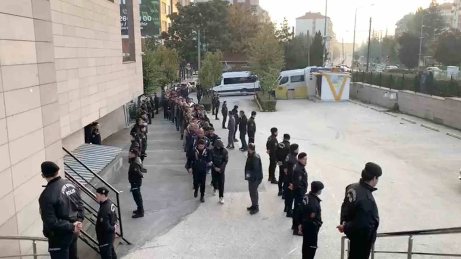 Eskişehir merkezli 33 ilde yasadışı bahis operasyonu: 78 tutuklama