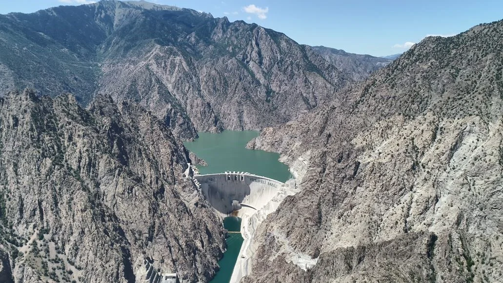 Kurak yılda rekor üreten Yusufeli, dört barajın da verimini artırdı