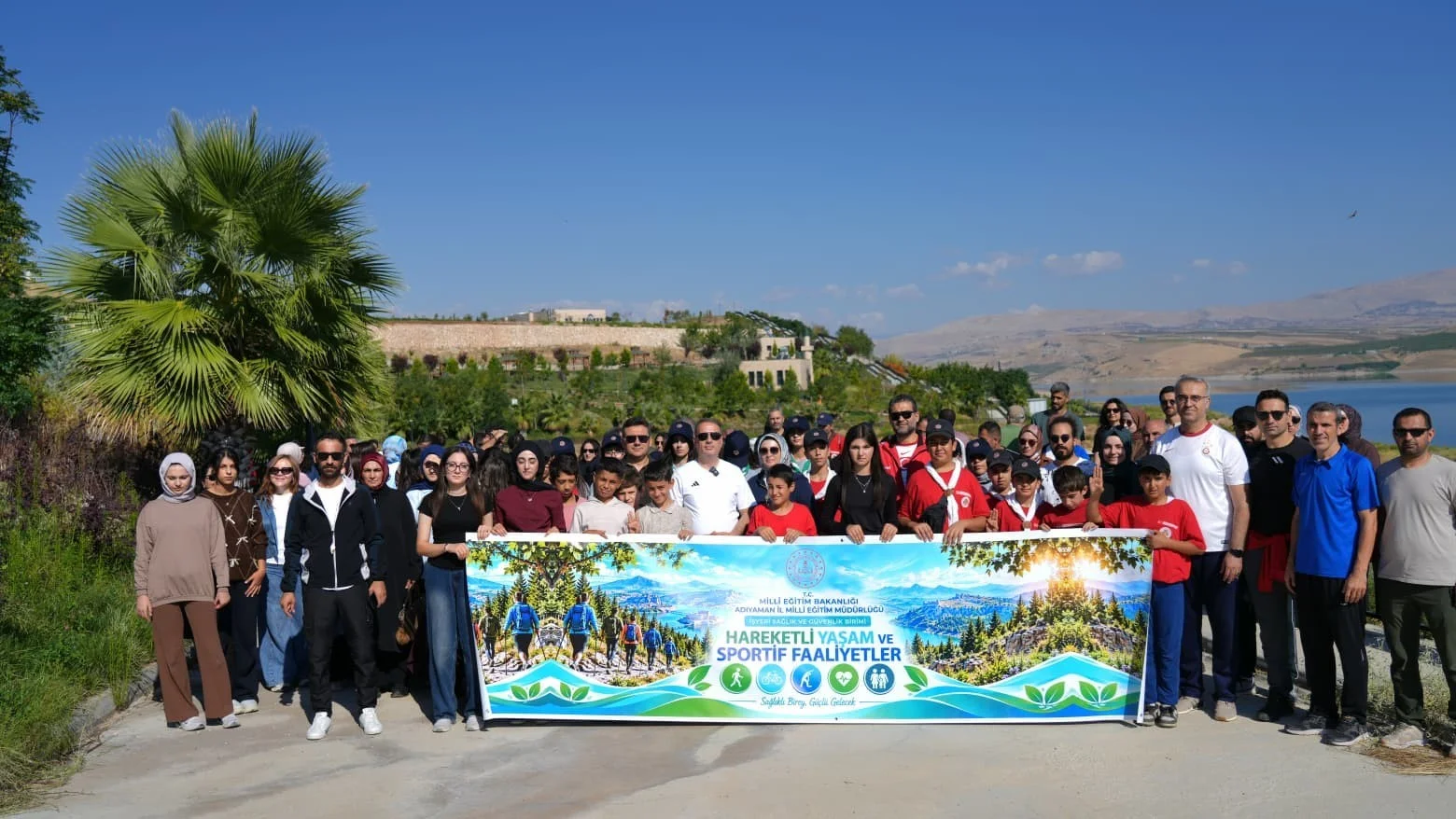Adıyaman’da öğretmen ve öğrenciler doğa yürüyüşünde buluştu