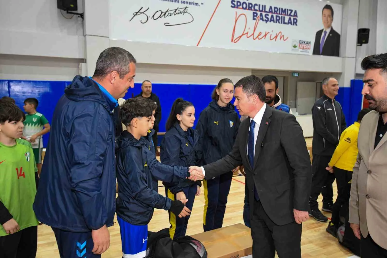 Osmangazi Belediyesi’nden amatör spor kulüplerine büyük destek