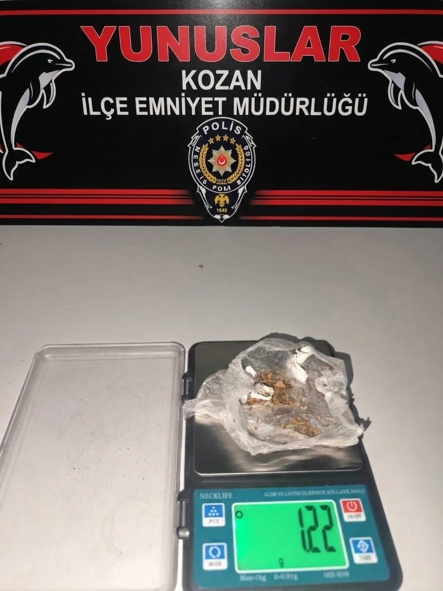 Kozan’da tüfek ve uyuşturucu ele geçirildi
