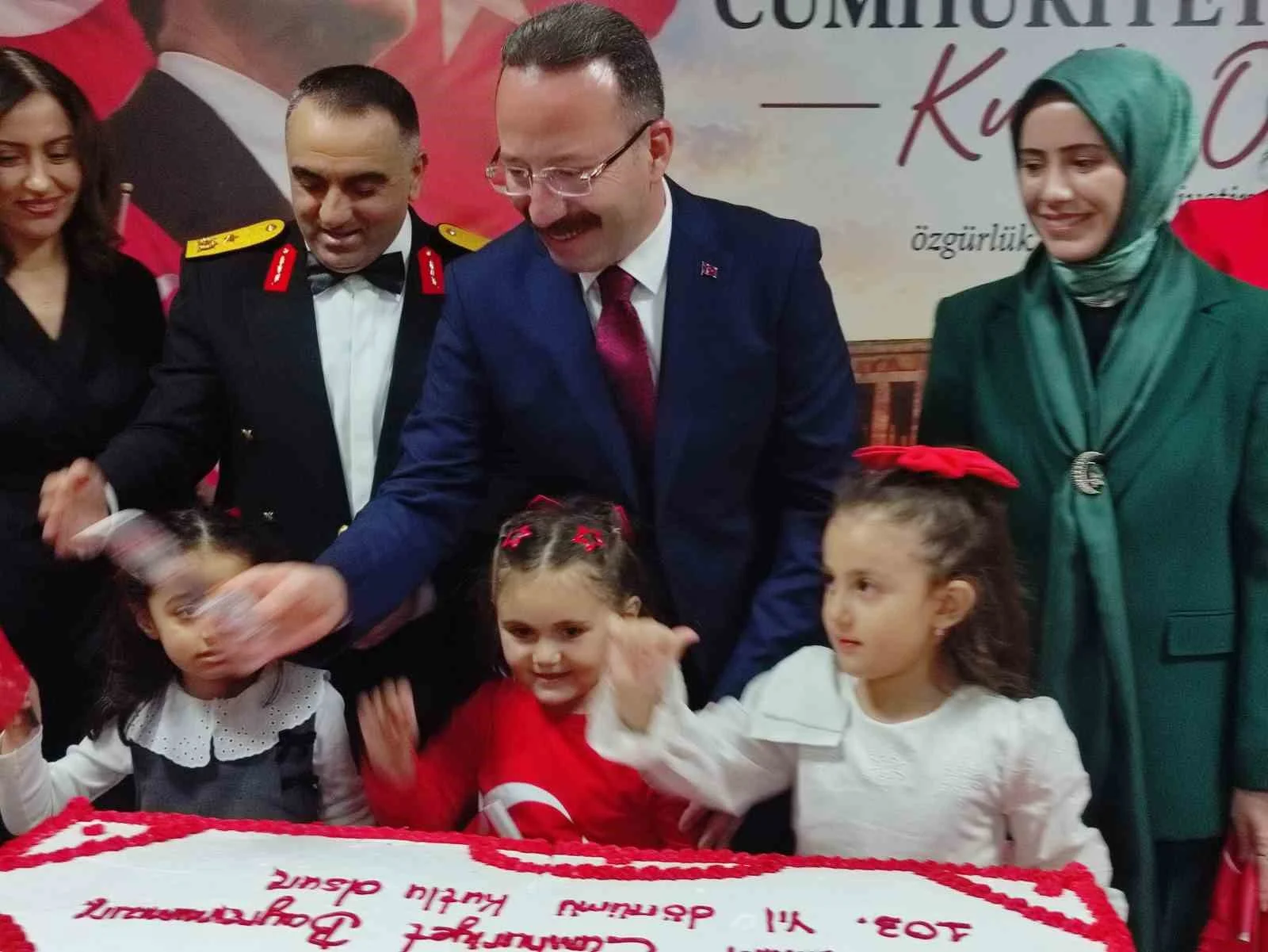 Ardahan’da Cumhuriyet Bayramı’nın 103. yılı dolayısıyla resepsiyon düzenlendi