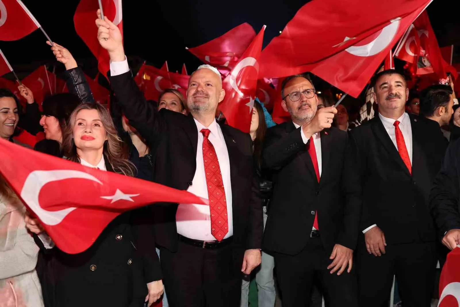 Pehlivan: "Cumhuriyeti 365 gün yüreğimizde taşıyoruz"