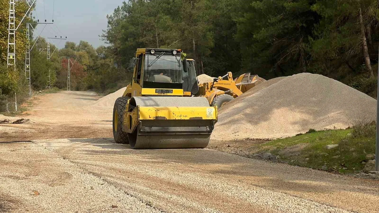 Büyükşehir, Osmangazi’de 10 kilometrelik yolu yeniledi