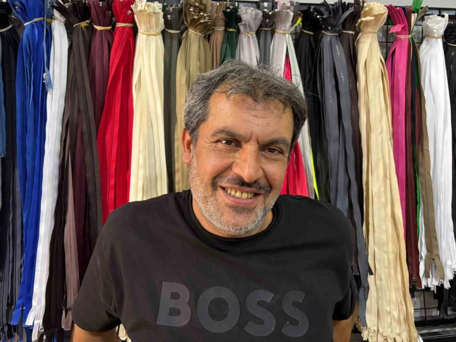 Kış sezonu yaklaştı, fermuar satışları ve tamir talebi hareketlendi