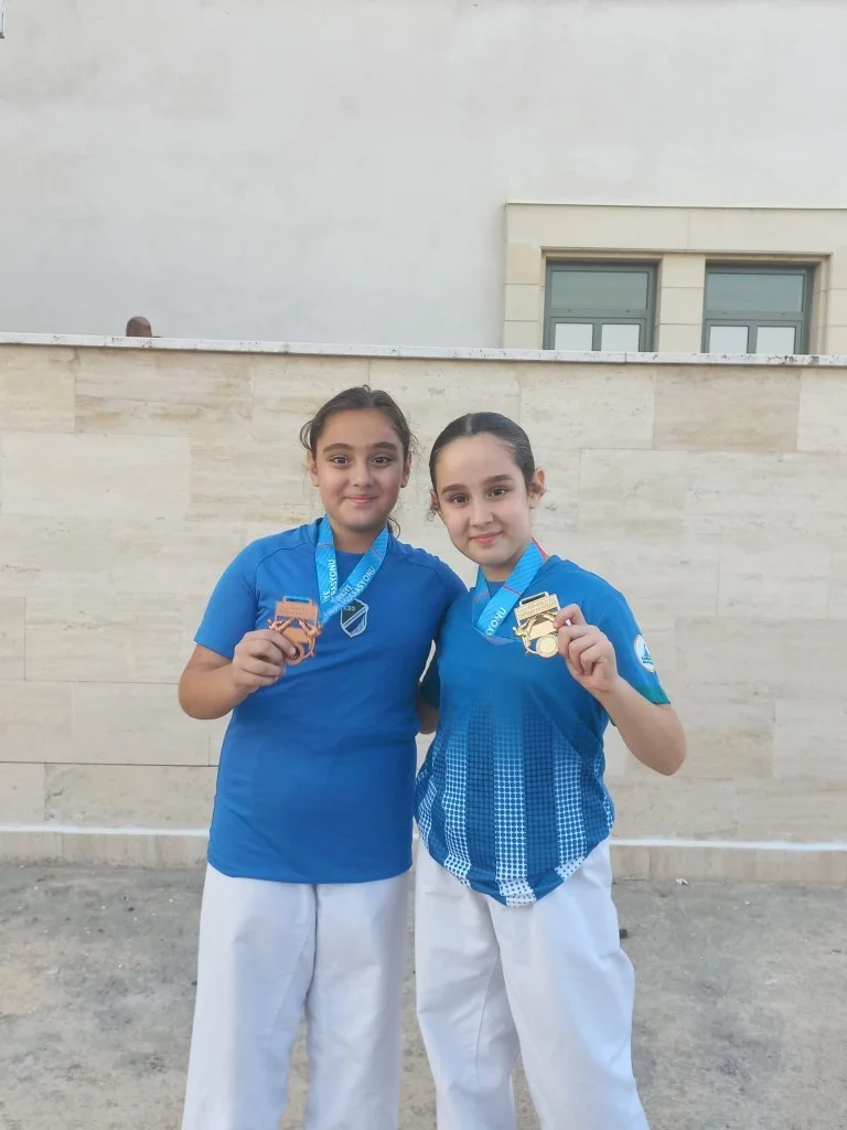 Kartepe Belediyespor karate takımından 18 madalya