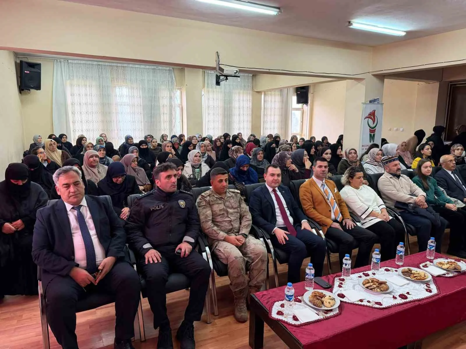 Hasköy’de "Ailenin Gücü" semineri düzenlendi