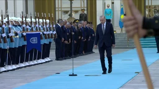 Cumhurbaşkanı Erdoğan, Kazakistan Cumhurbaşkanı Tokayev’i törenle karşıladı