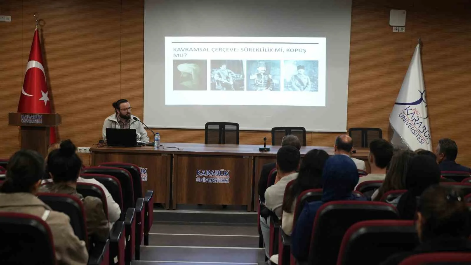 KBÜ’deki konferansta Osmanlı’dan Cumhuriyet’e uzanan süreç değerlendirildi