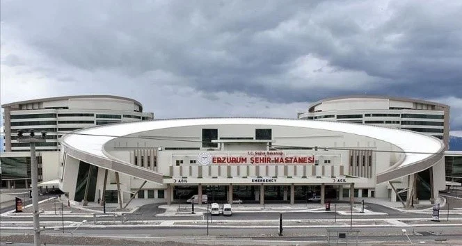Erzurum Şehir Hastanesi’nde akşam polikliniği ekim ayında da devam ediyor