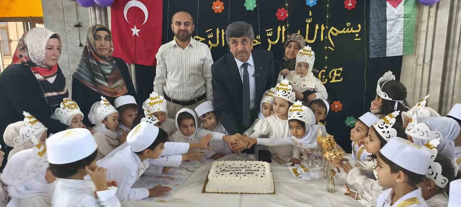 Anamur’da minikler Kur’an öğrenme yolculuğuna başladı