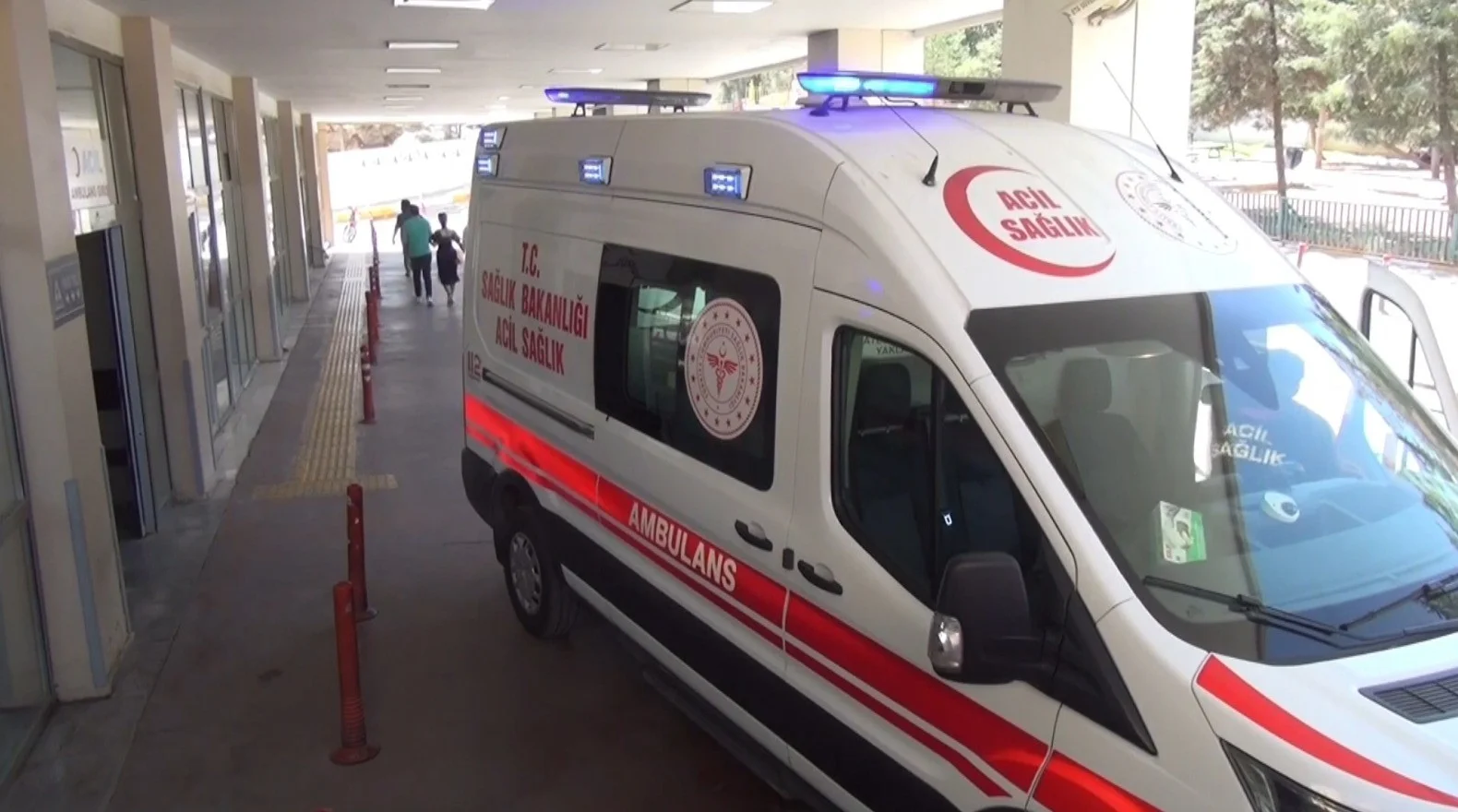 Şanlıurfa’da yaprak sarması 12 öğrenciyi hastanelik etti