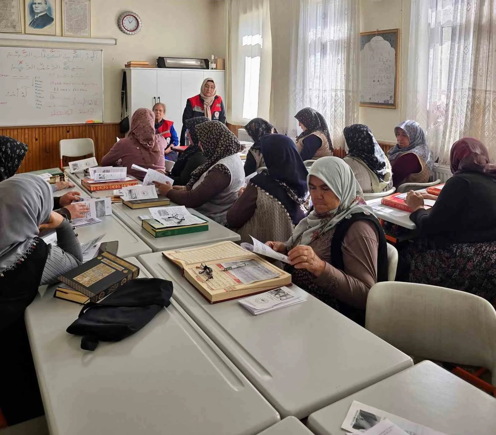 Kadın çiftçilere zoonoz hastalıklar anlatıldı