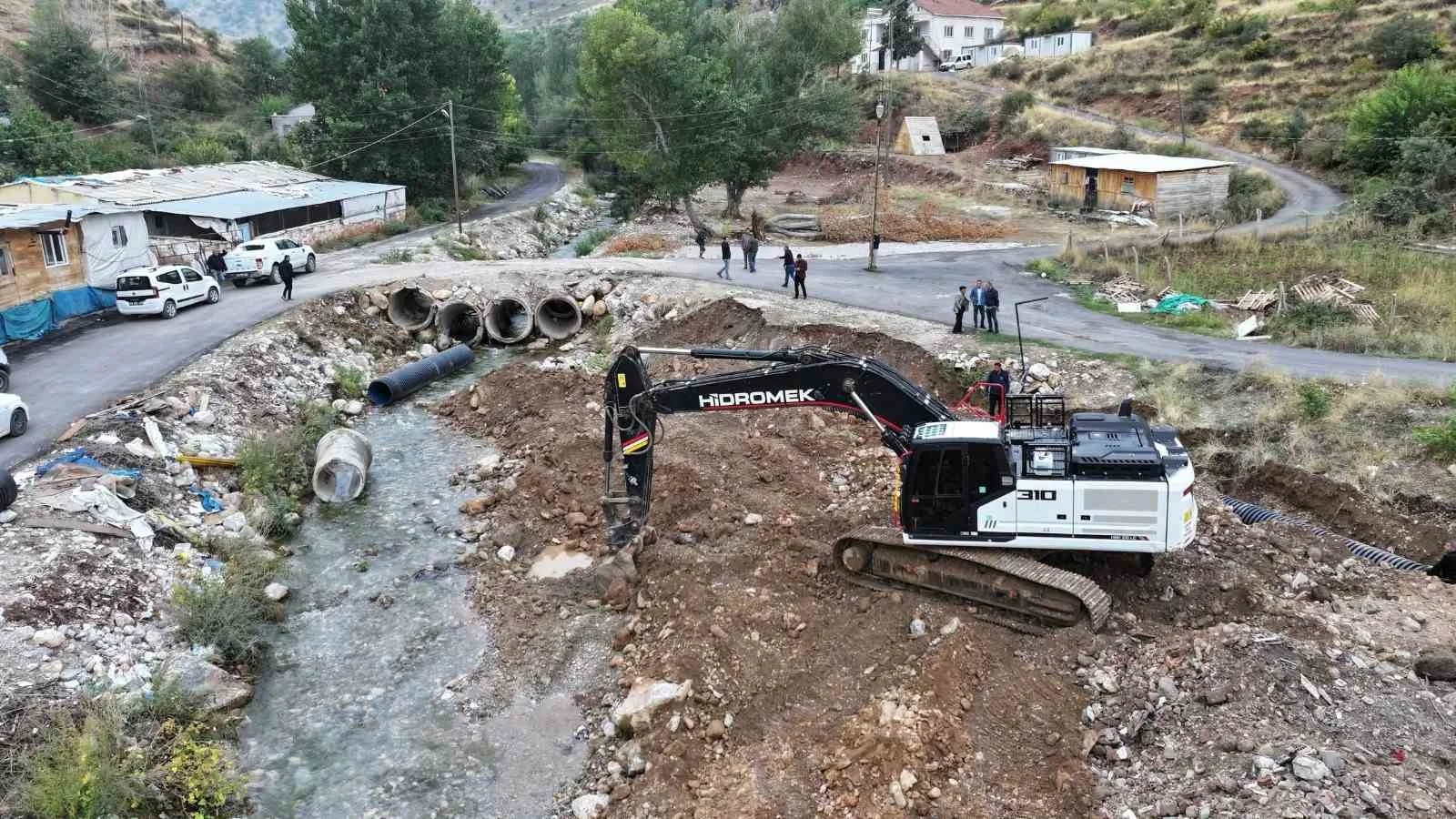 Kadiruşağı Mahallesinin 50 yıllık köprü sorunu çözülüyor