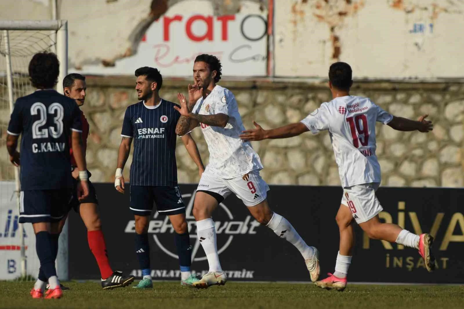 TFF 2. Lig: Sultan Su İnegölspor: 2 - Fethiyespor: 1