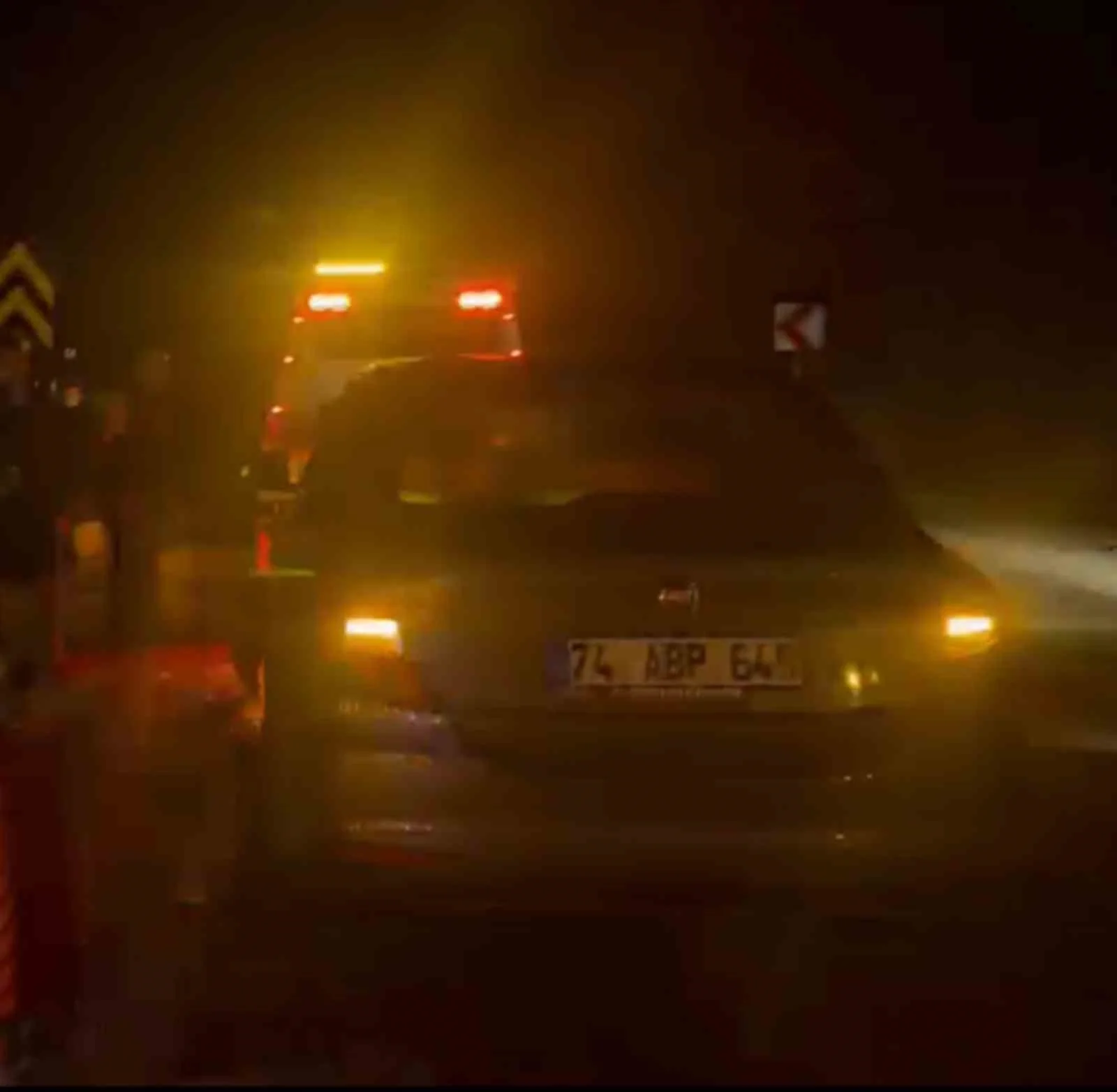 Zonguldak’ta iki araç kavşakta çarpıştı