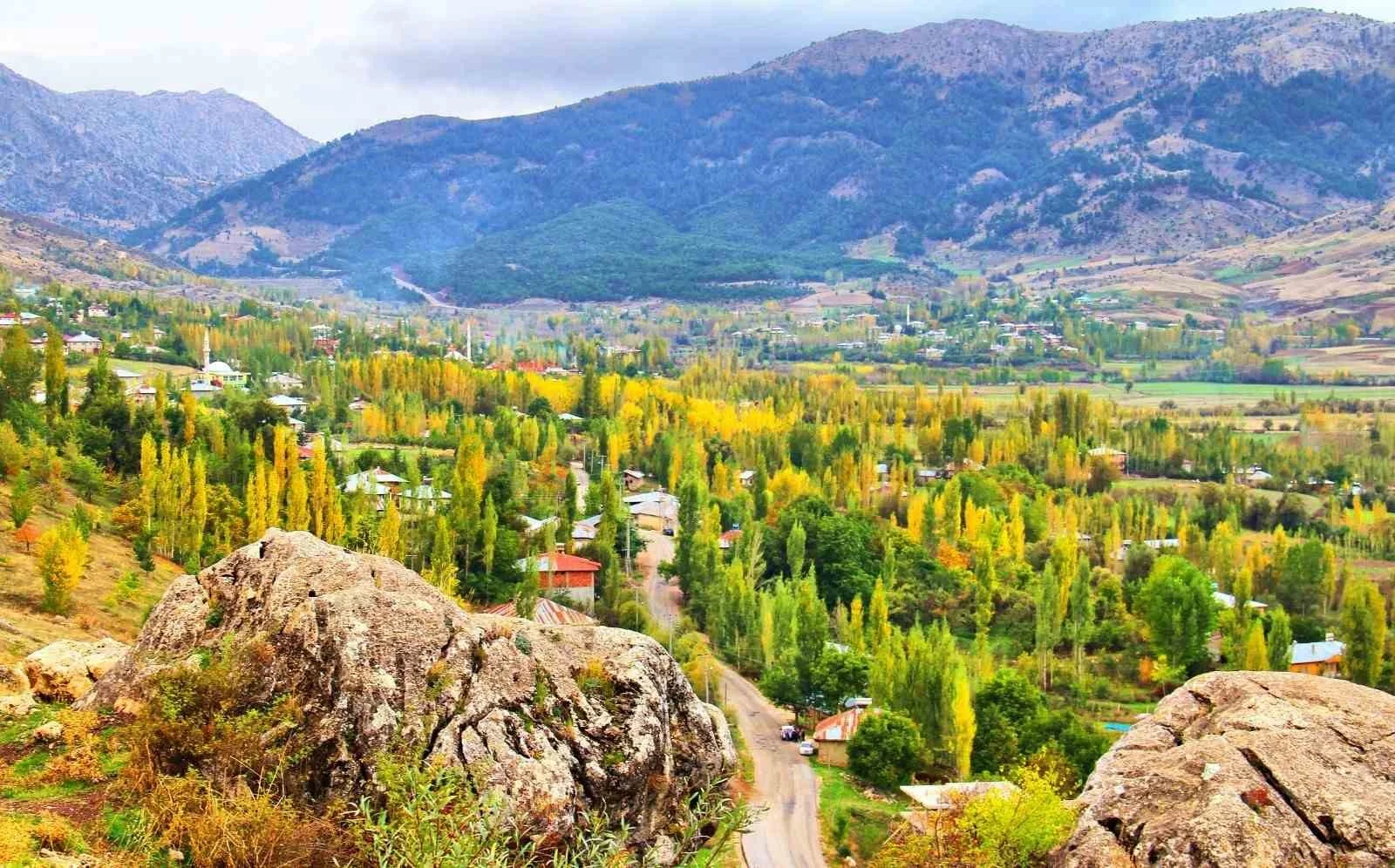 Kahramanmaraş’ta sonbahar renkleri: Göksun manzarasıyla büyülüyor