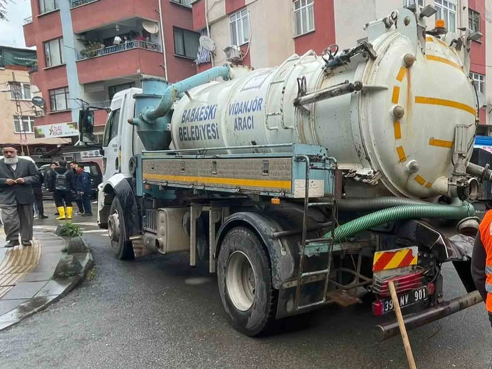 Kırklareli’den İstanbul’a sel desteği