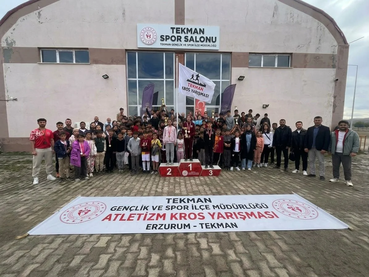 Tekman’da 144 öğrenci yarıştı: Dereceye girenler belli oldu