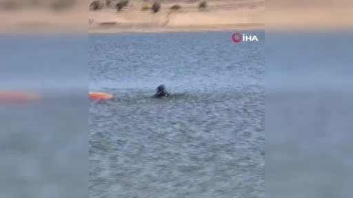 Balık tutmaya gittikleri baraja araçları düştü