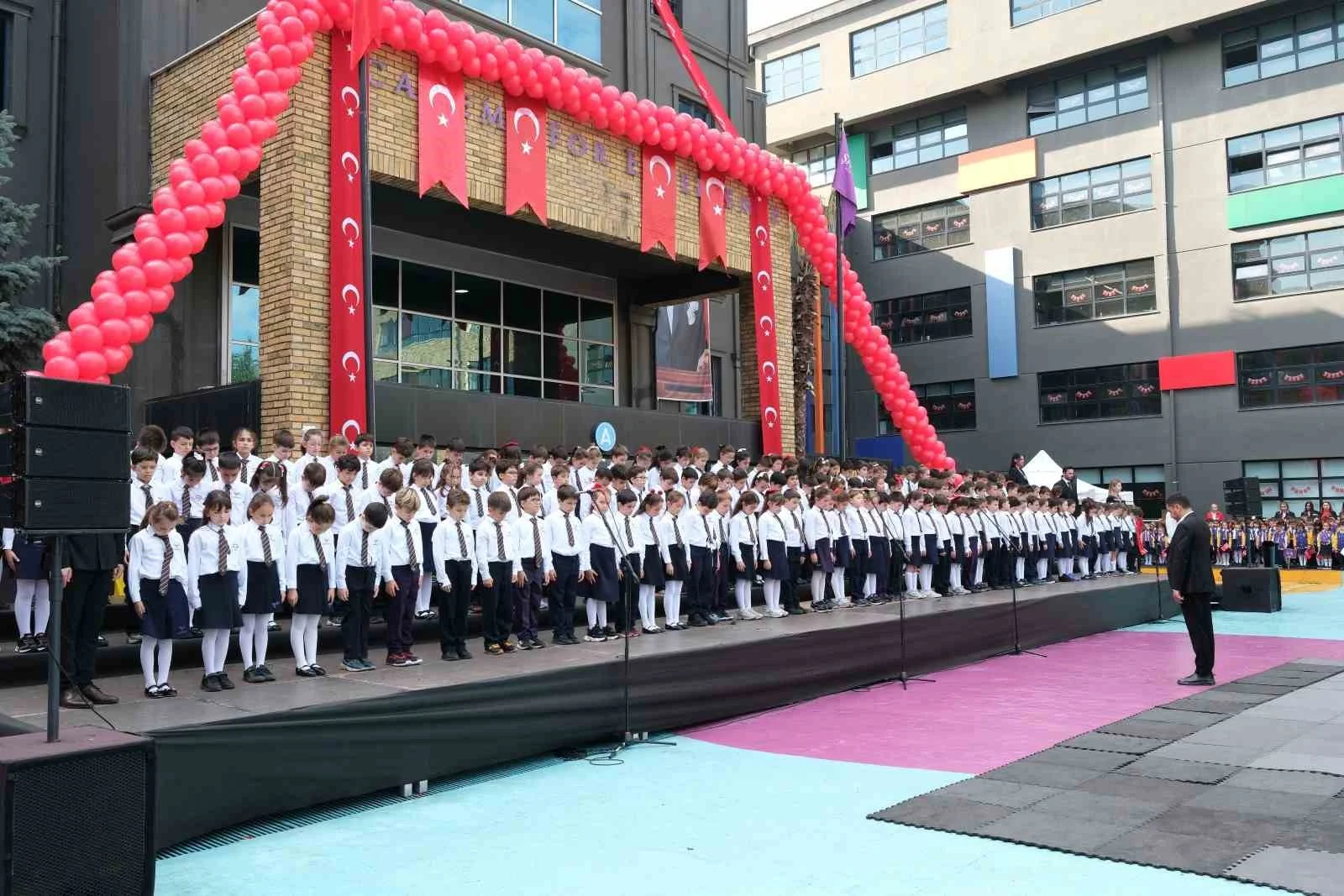 Cumhuriyetin 103. yılı Şahinkaya’da coşkuyla kutlandı