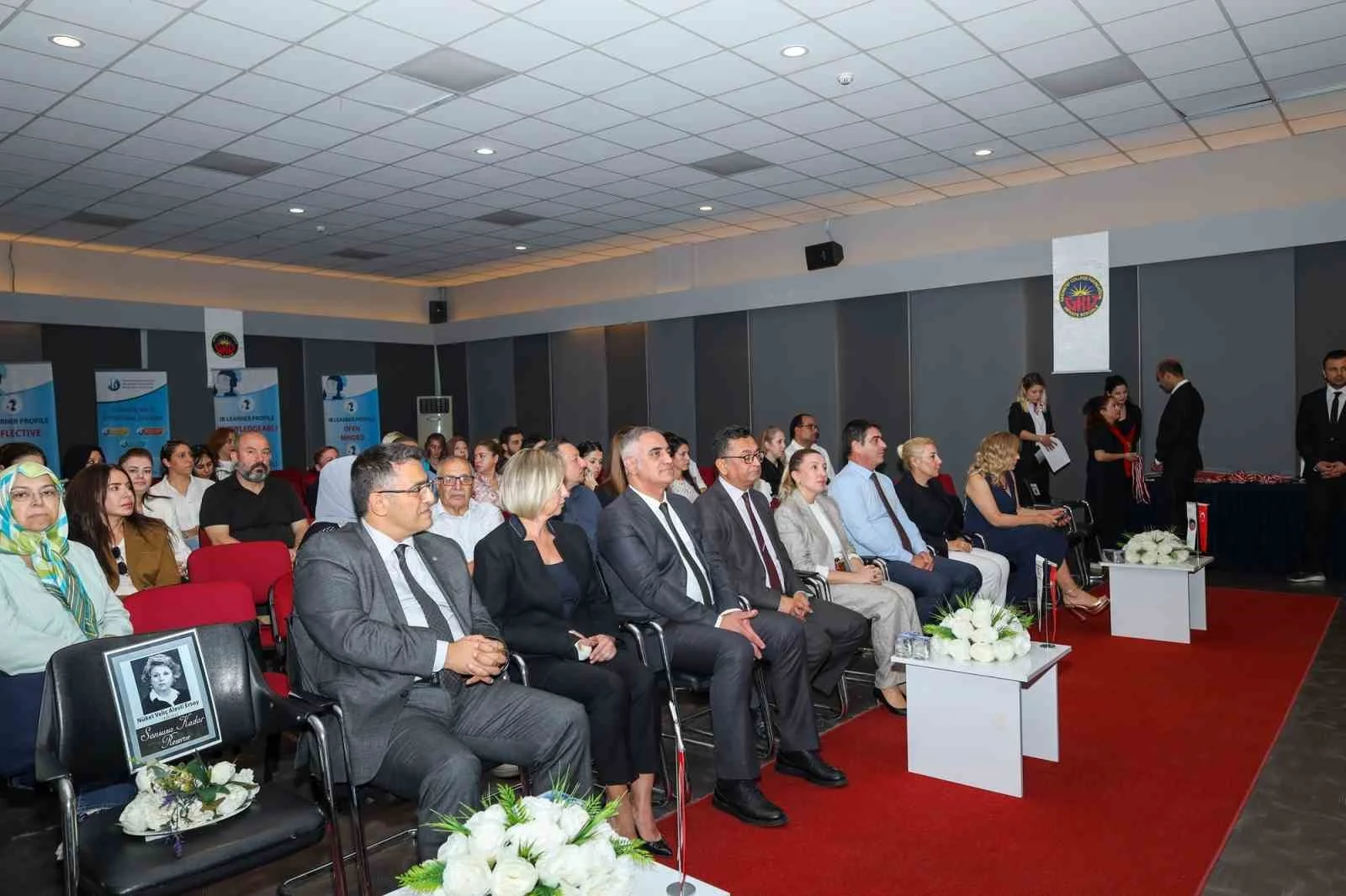 GKV Özel Okullarında Cambridge ve TOEFL sertifika töreni