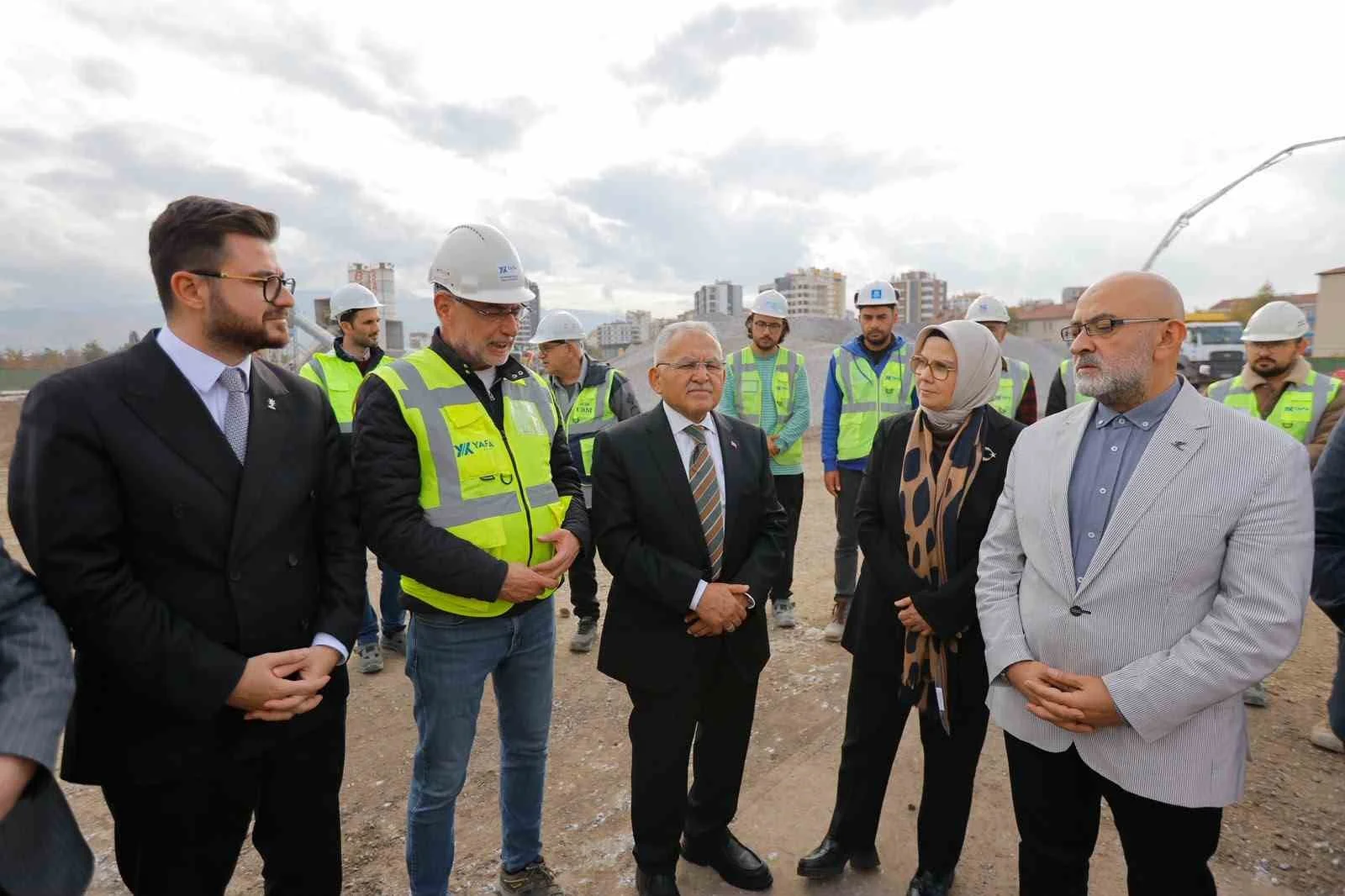 Başkan Büyükkılıç, milletvekilleriyle Kartal Katlı Kavşağı projesini incledi