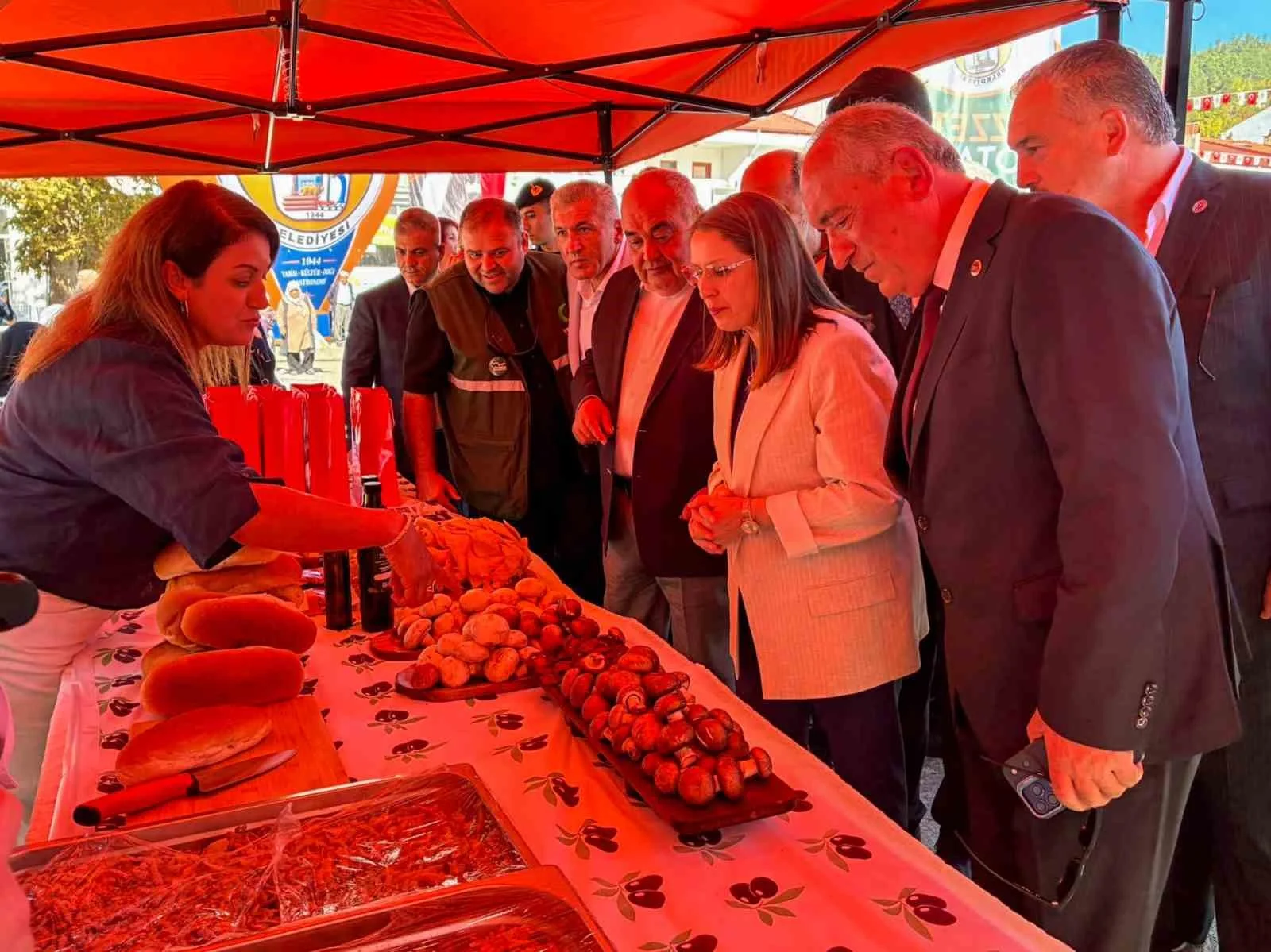 Tarsus’un tarımsal ürünleri Bartın’da tanıtıldı