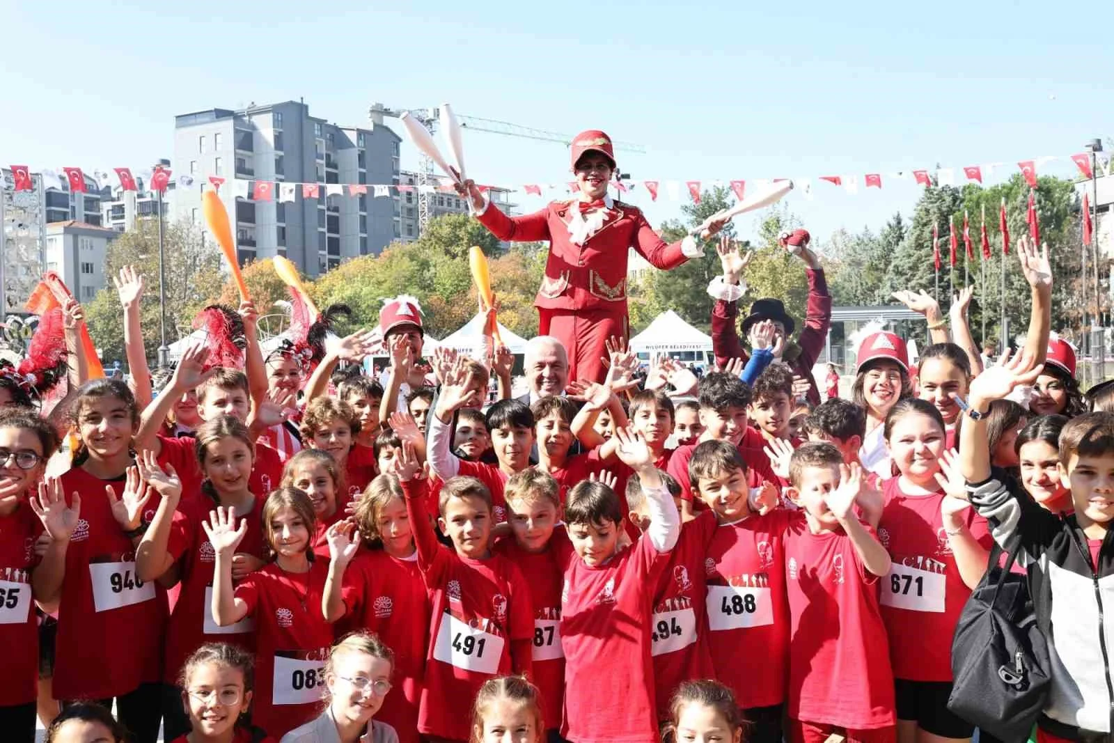 Nilüfer’de bin 749 öğrenci Cumhuriyet için koştu