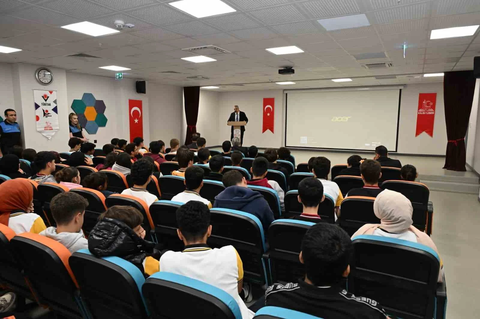 Kilis Emniyet Müdürü Bağrıaçık’tan öğrencilere dijital tehdit uyarısı