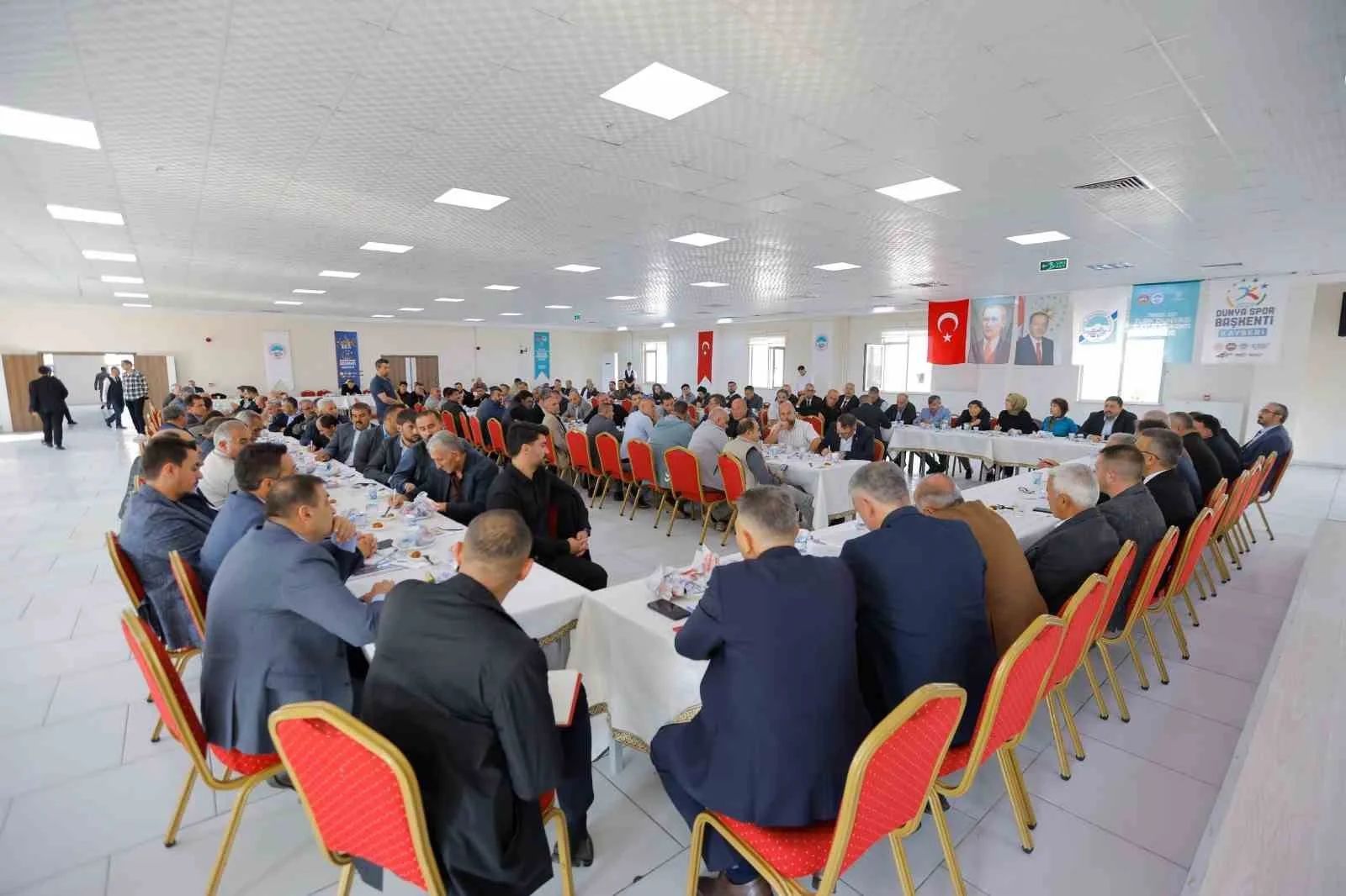 Başkan Büyükkılıç’tan Develi çıkarması: Muhtarlarla buluştu, yatırımları inceledi