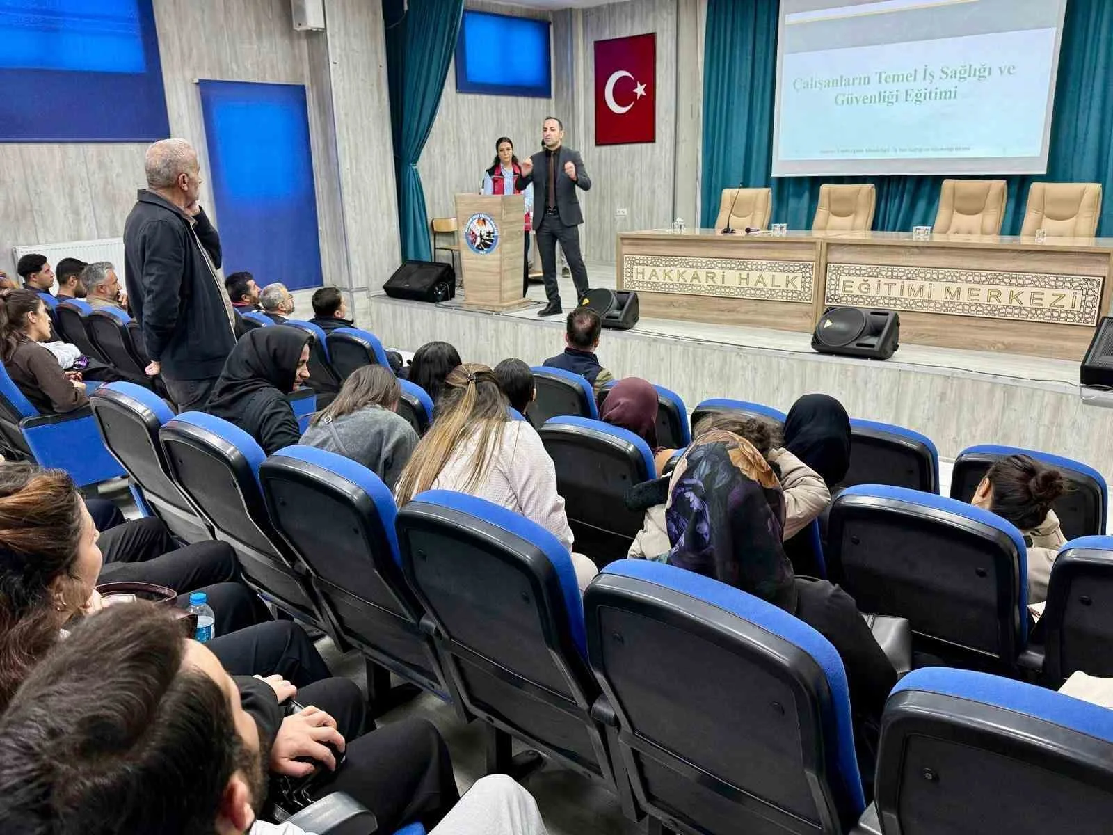 Hakkâri’de güvenli okul için 619 personel eğitildi