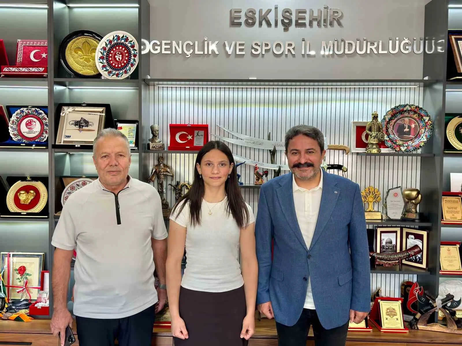 Eskişehirli öğrenci bilek güreşindeki başarısıyla Şampiyonlar Kampı’na katılmaya hak kazandı