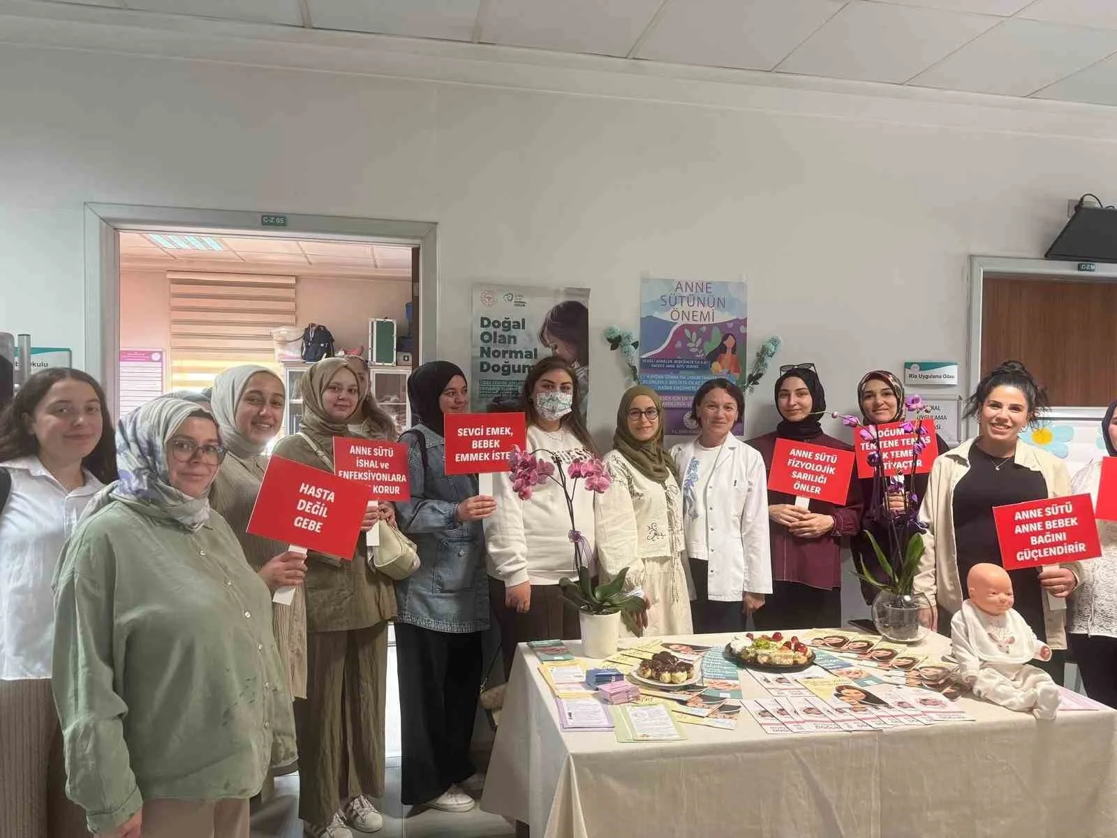 Anne adayları gebe okulunda bir araya geldi