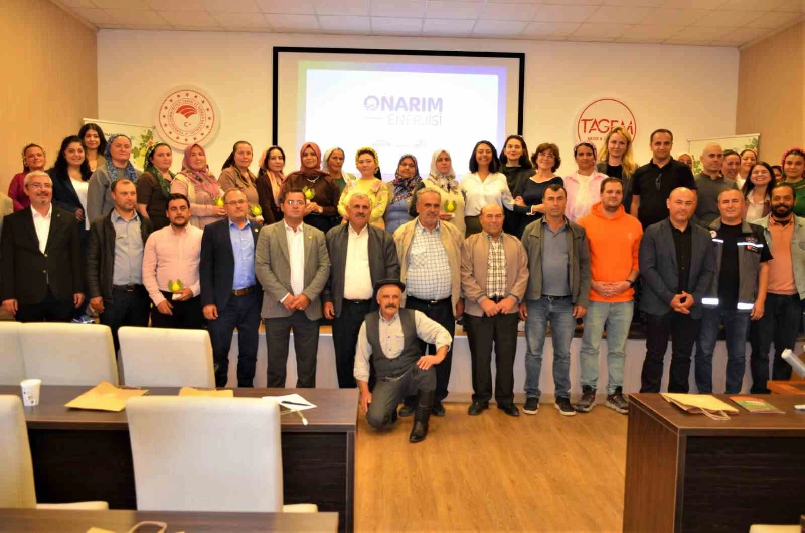 Kadın Çiftçiler, günlerinde üretimdeki güçlerini gösterdi