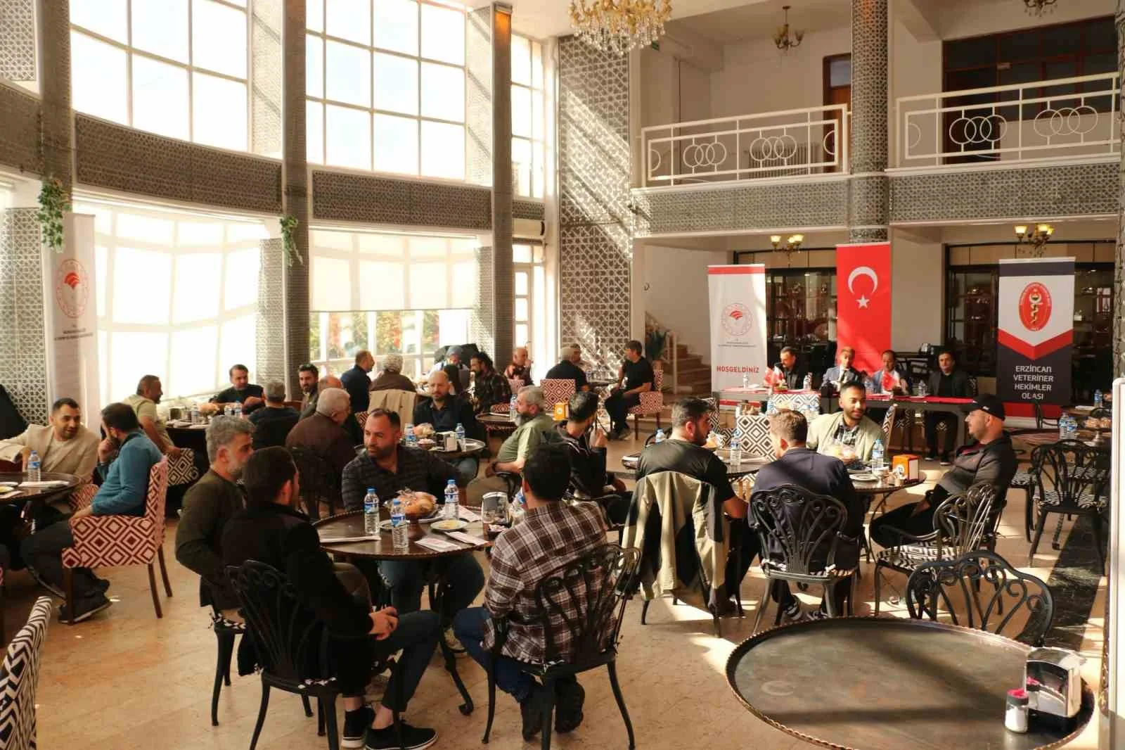 Erzincan’da veteriner hekimlerle istişare toplantısı düzenlendi
