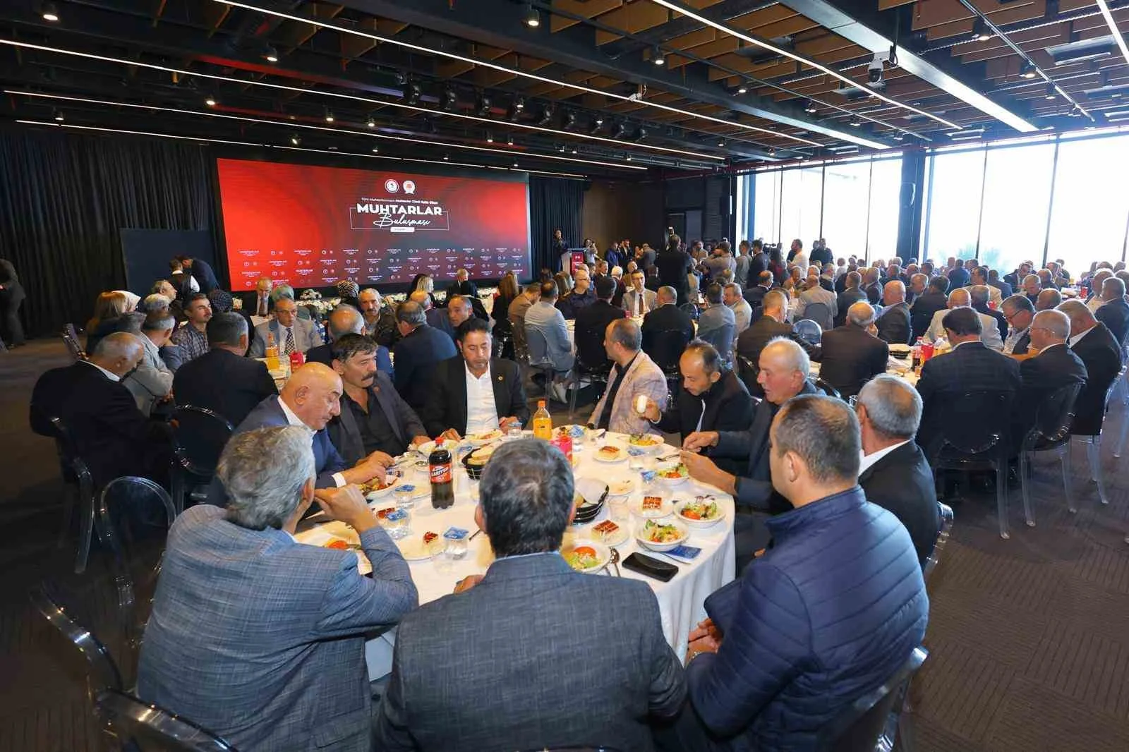 Başkan Doğan: "Muhtarlarımız hizmet anlayışımızın ayrılmaz bir parçası"