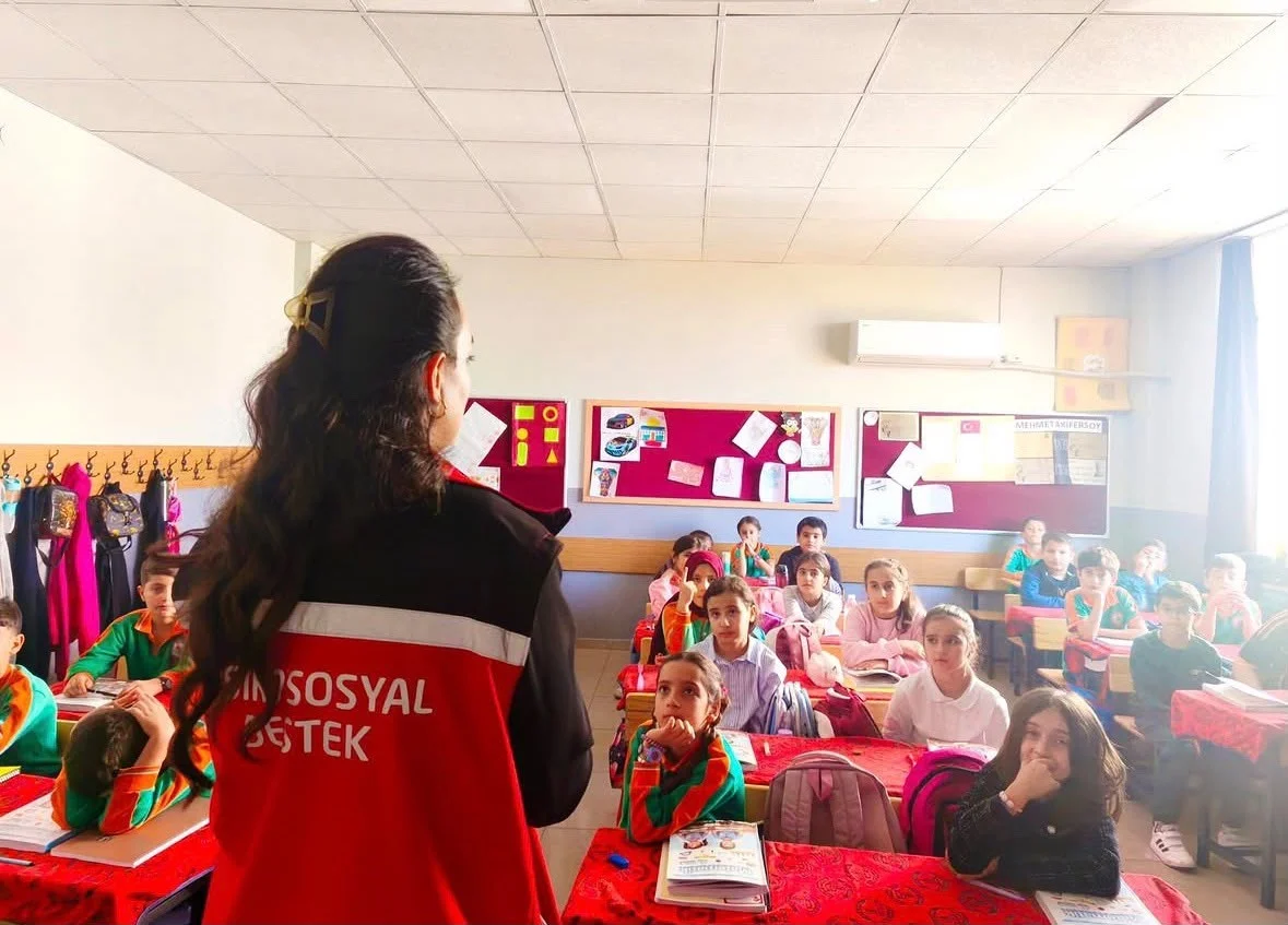 Kahta’da öğrencilere akran zorbalığı eğitimi verildi