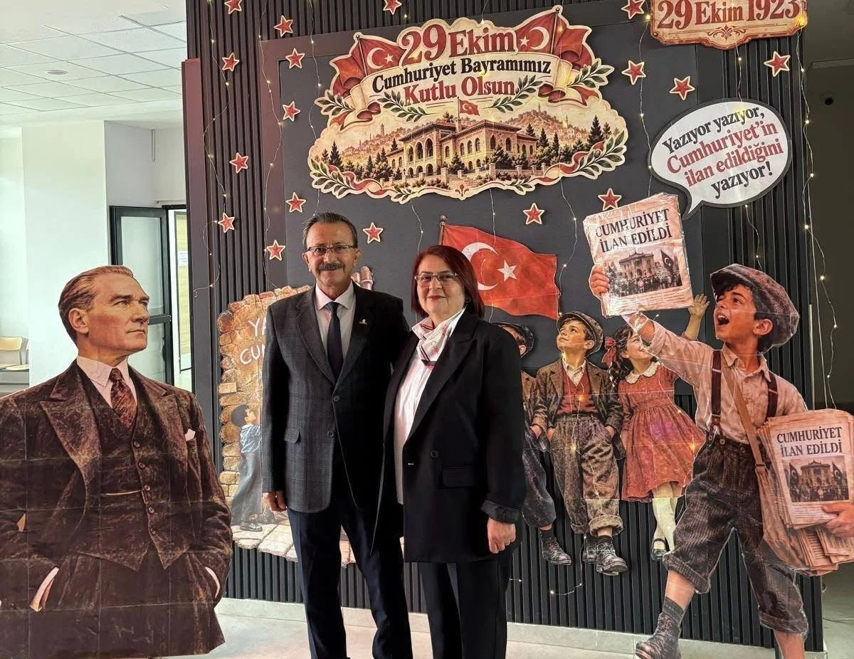 Cumhuriyetin 103. yılına özel hazırlanan hatıra köşesine yoğun ilgi