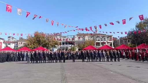 Cumhuriyet coşkusu kanolarla Bartın Irmağı’na taşındı
